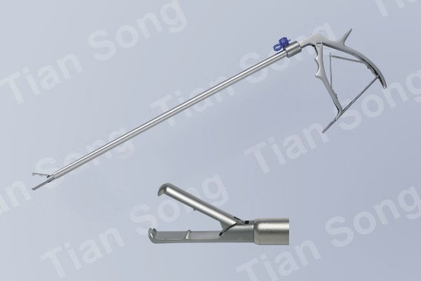 F2006 Uterine grasping forceps